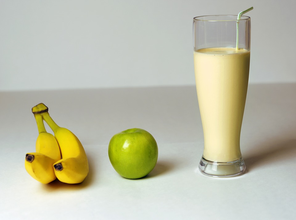 Banana apple smoothie