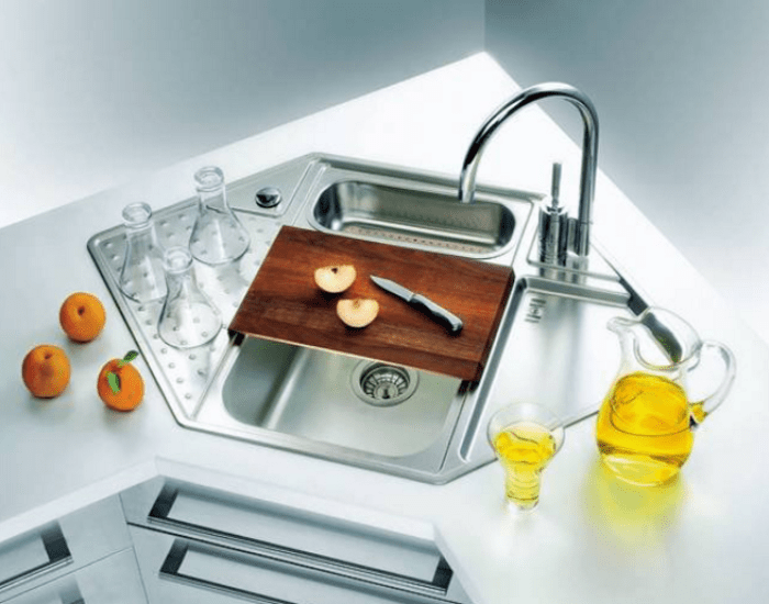 corner kitchen sink