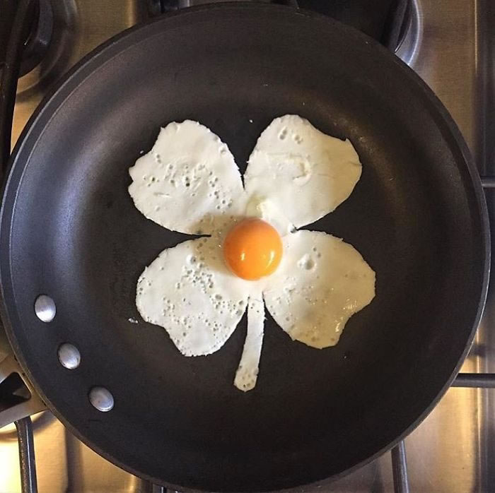 flower made of eggs