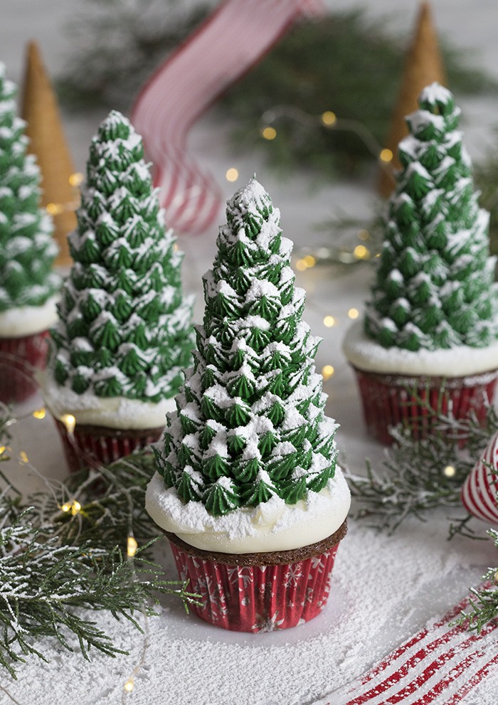 Christmas tree cupcakes